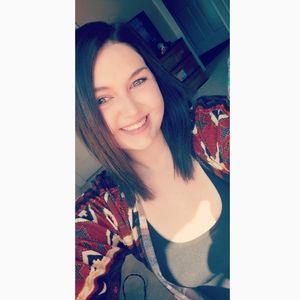 Meet your Posher, Jaymee